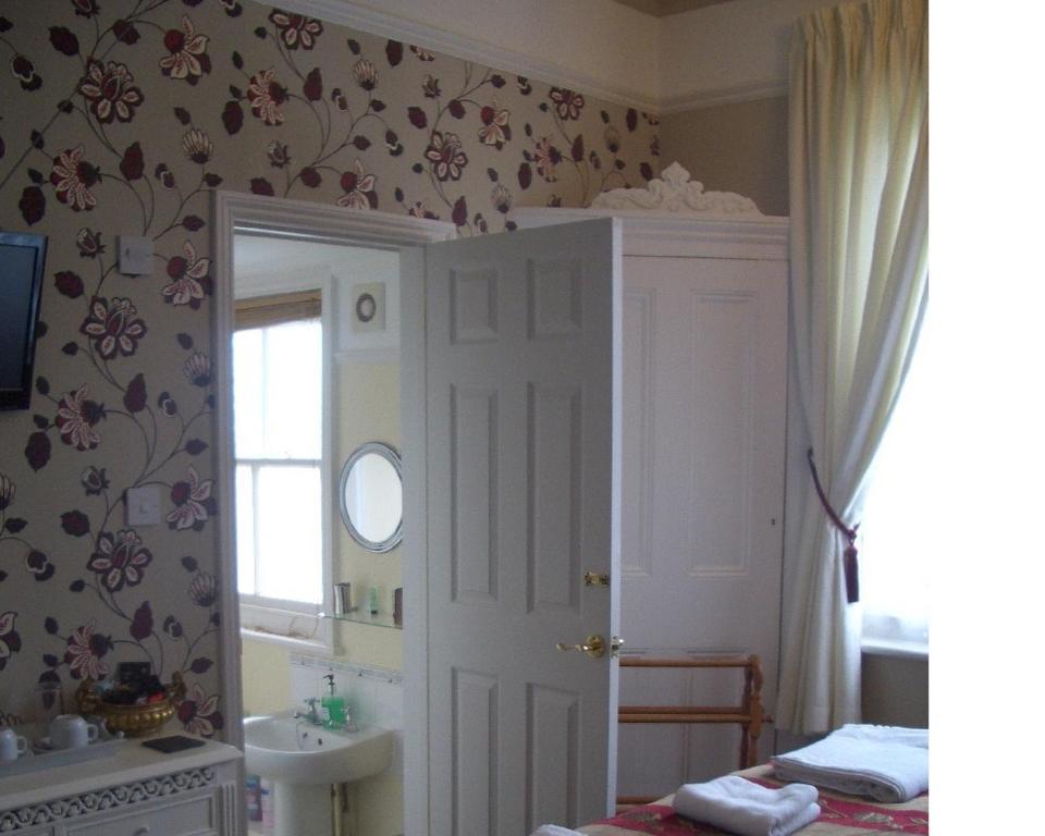 הייסטינגס The Sea Spirit Guest House חדר תמונה